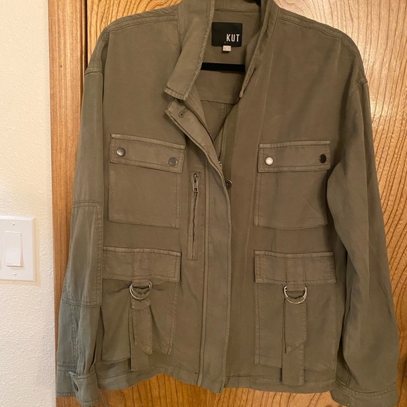 Kut from the Kloth Ingrid Utility Jacket - Picture 3 of 5
